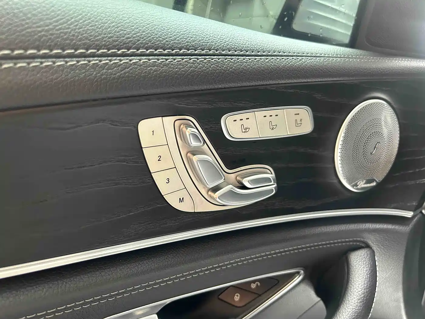 Mercedes-Benz E-Class 2020 Facelift E 300 L Sport Exclusive фото 10