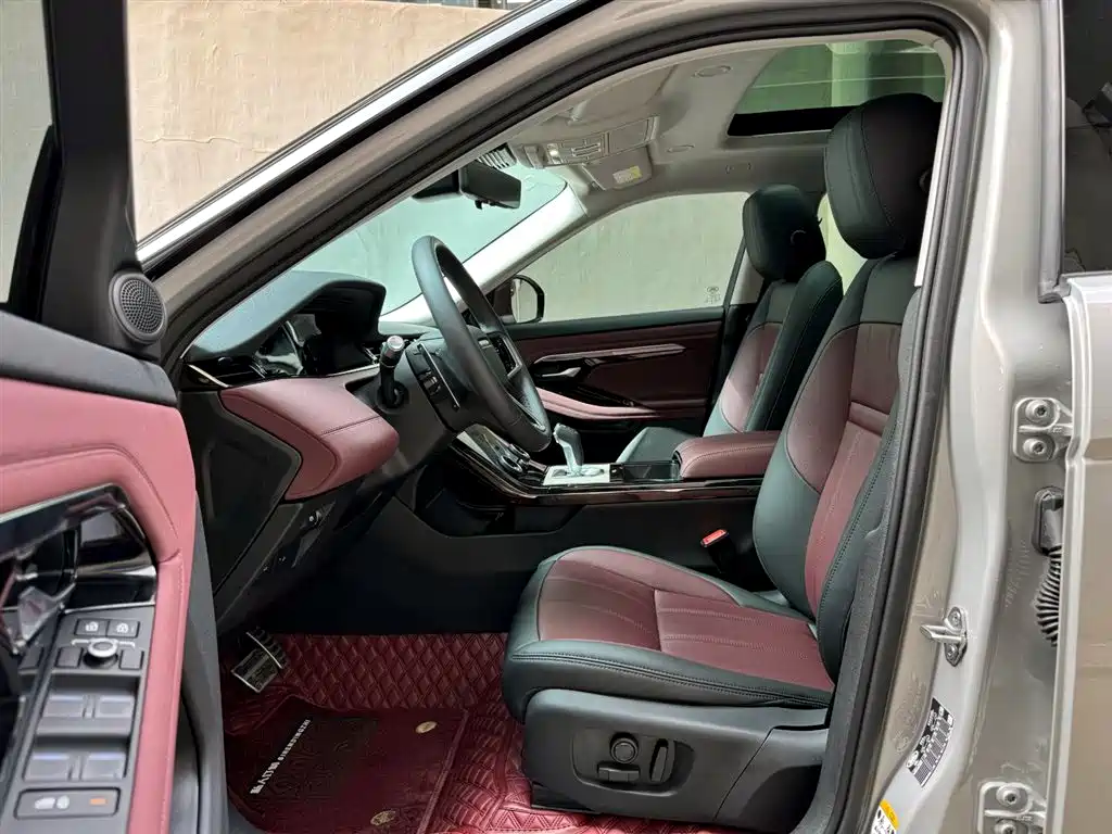 Land Rover Range Rover Evoque 2022 Facelift Range Rover Evoque L 249PS R-Dynamic Luxury фото 9