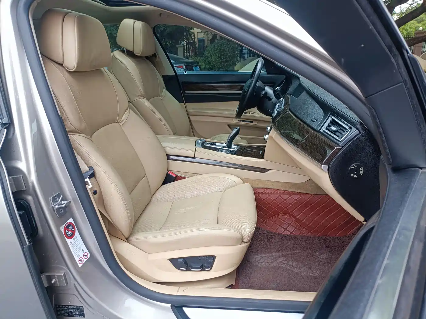 BMW 7 Series 2009 740Li Premium фото 34