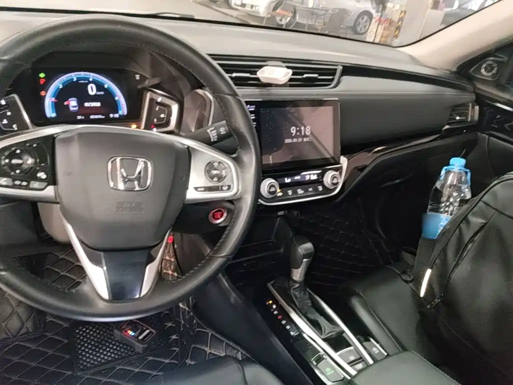 Photo 10 - Honda Crider