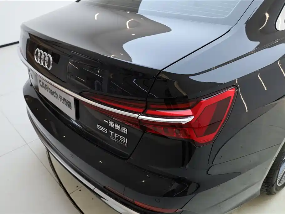 Audi A6L 2025 45 TFSI quattro Premium Sport + Exclusive Package фото 10