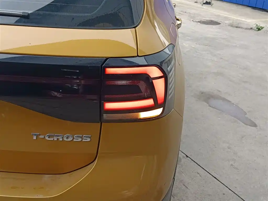 Volkswagen T-Cross 2019 1.5L Automatic Comfort Edition фото 23