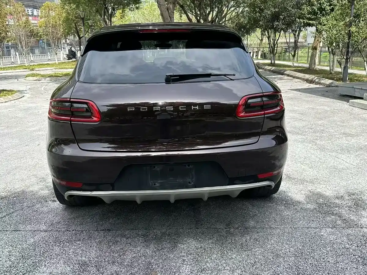 Porsche Macan 2017 Macan 2.0T фото 8
