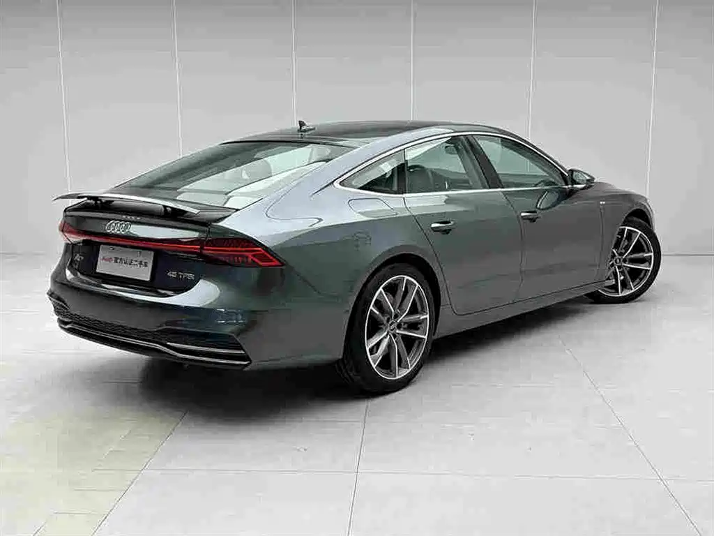 Фото 4 - Audi A7