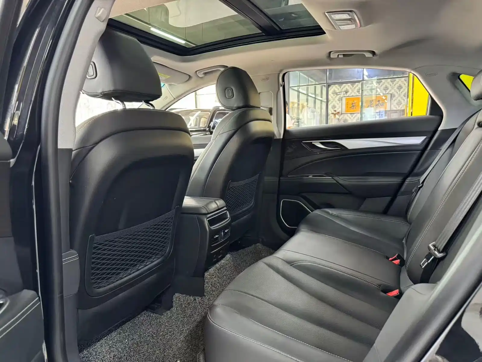 Фото 8 - Geely Borui PHEV