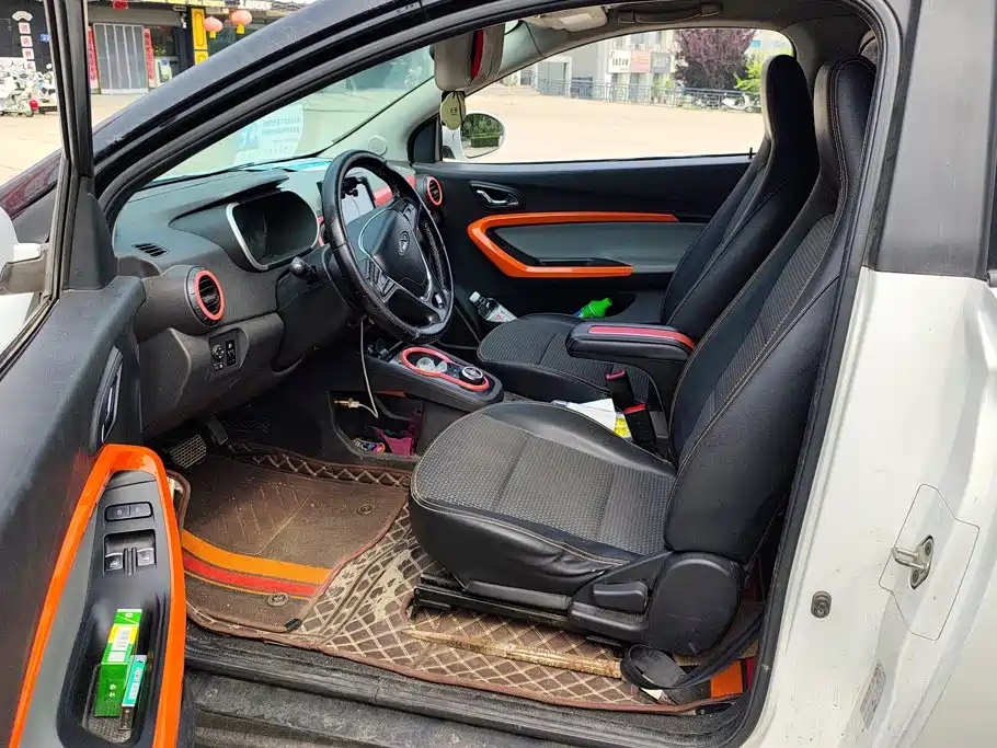 QQ New Energy Little Ant 2019 2019 4-Seater Smart Enjoy Edition 35kWh