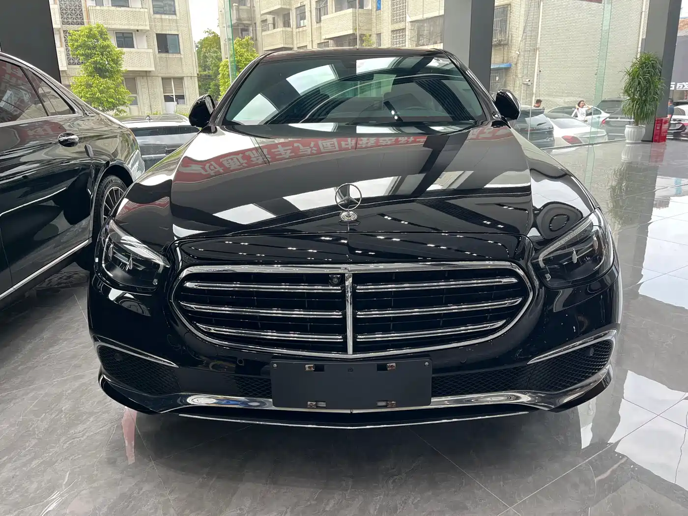 Mercedes-Benz E-Class 2021 E 300 L Luxury фото 2