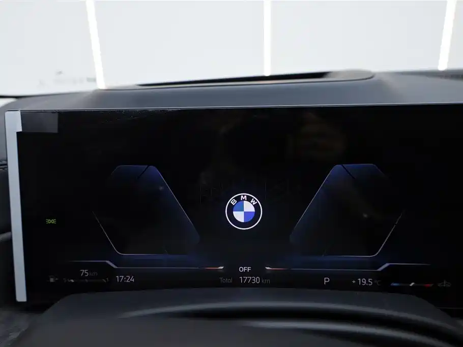 BMW X5 2023 xDrive 30Li Premium M Sport Black Night Package фото 21