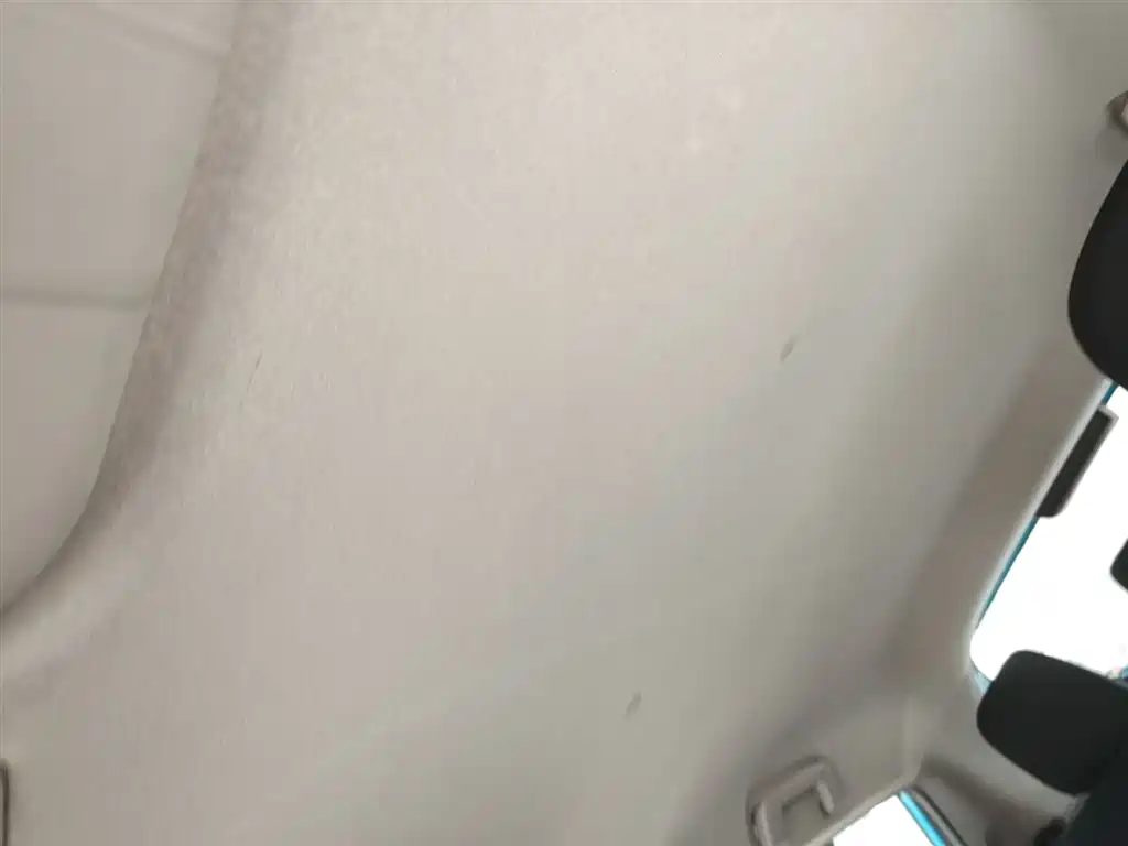 Toyota YARiS L Zhi Xuan 2015 1.5E Auto Charming Edition фото 18