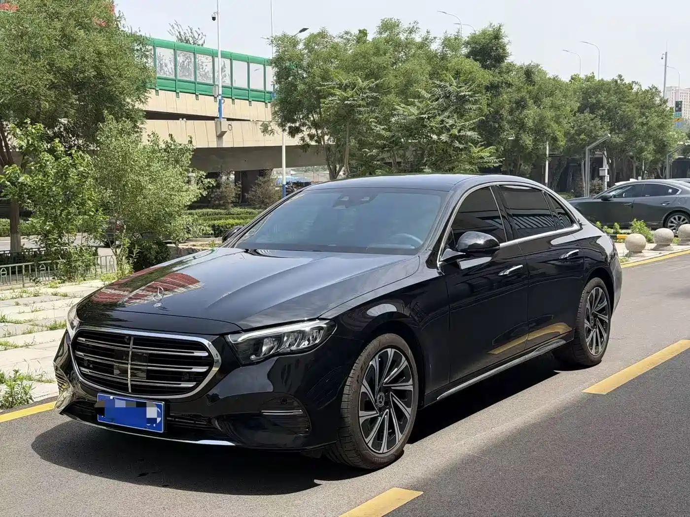 Mercedes-Benz E-Class 2025 E 300 L Luxury