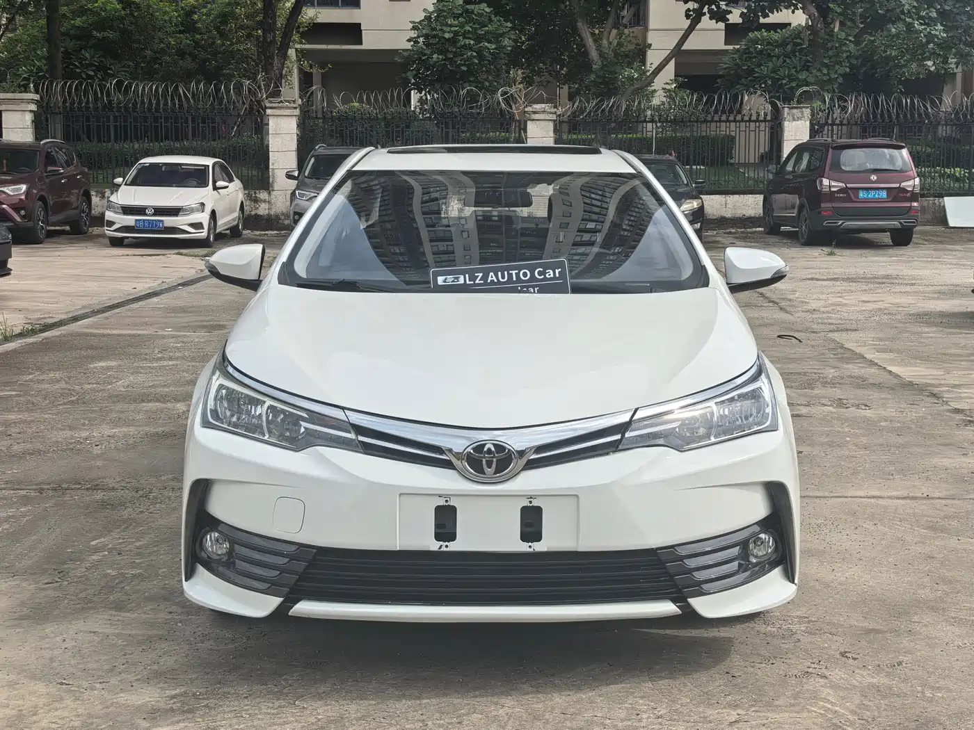 Toyota Corolla 2017 Facelift 1.2T S-CVT GL-i фото 2