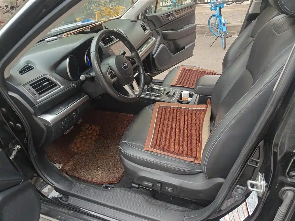 Subaru Legacy 2016 2.5i AWD Glory Edition фото 8