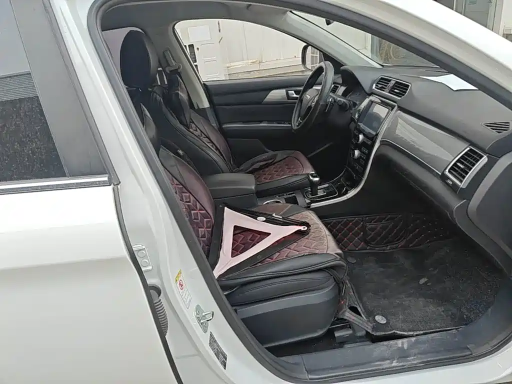 Фото 25 - Haval H2