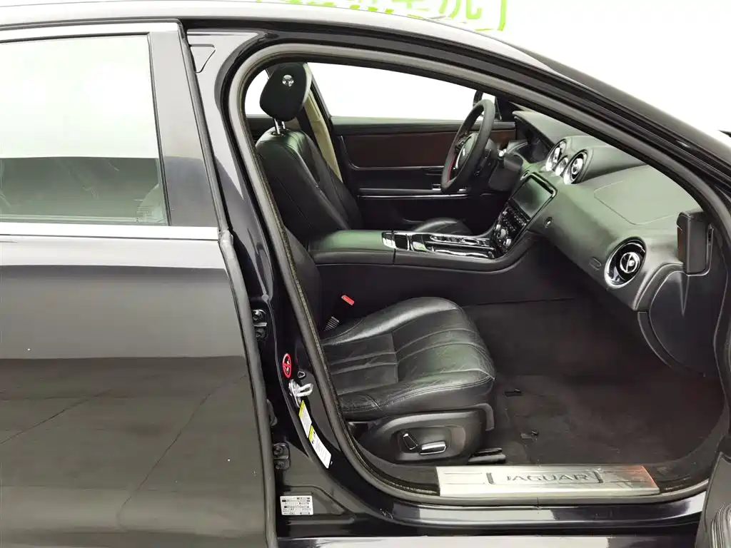 Jaguar XJ 2014 XJL 2.0T 2WD Elegant Business Edition фото 23
