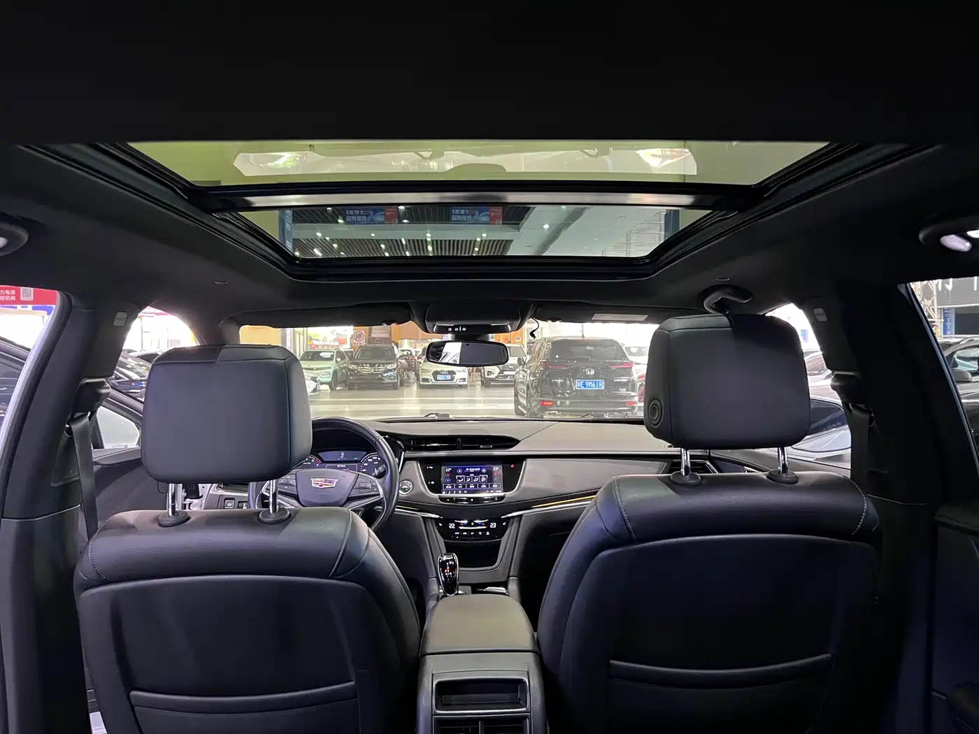 Cadillac XT5 2021 2.0T 2WD Luxury Edition фото 12