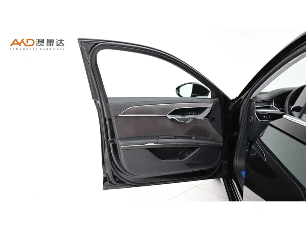 Audi A8 2023 A8L 50 TFSI quattro Exclusive фото 10