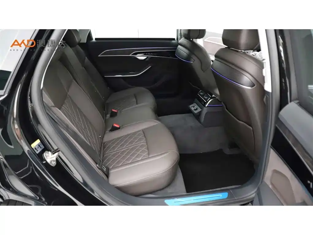Audi A8 2023 A8L 50 TFSI quattro Exclusive фото 8
