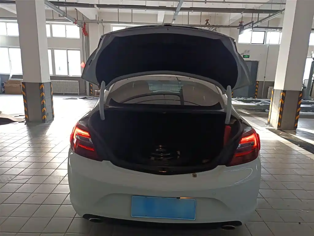 Buick Regal 2015 1.6T Leading Tech Edition фото 19