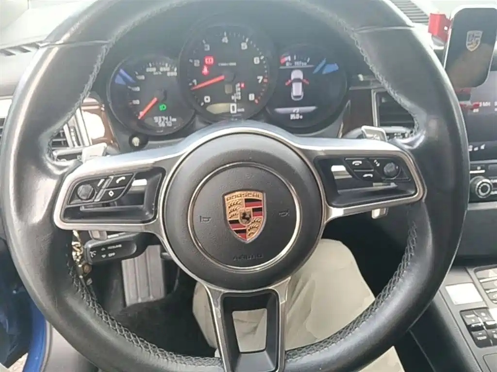 Porsche Macan 2017 Macan 2.0T фото 11