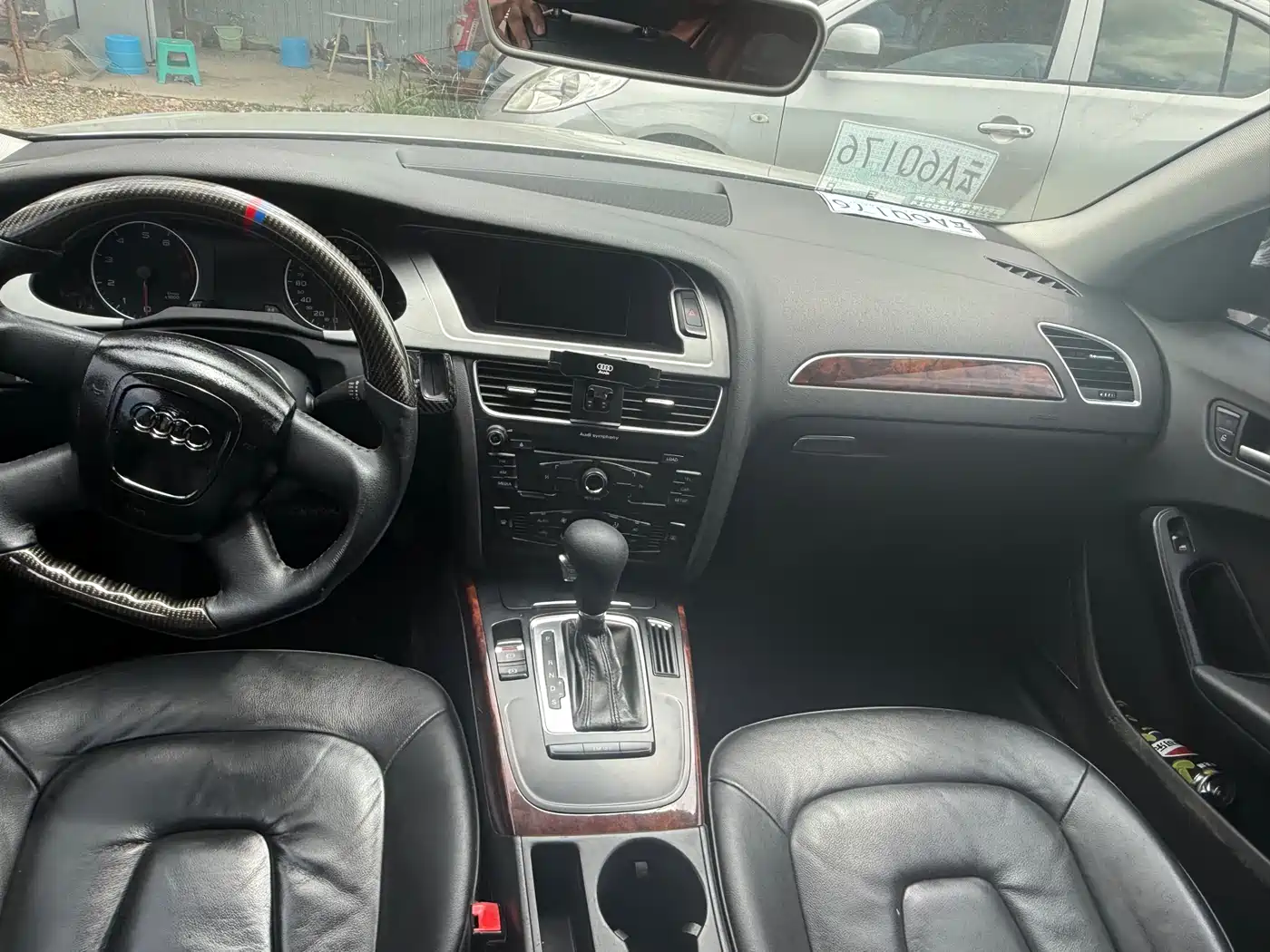 Audi A4L 2010 2.0 TFSI Standard фото 6