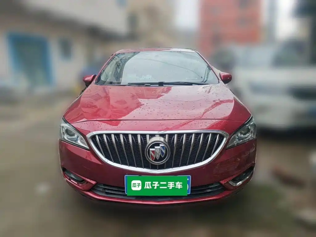 Photo 24 - Buick Verano