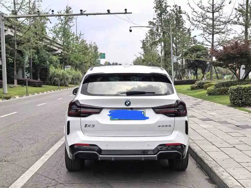 BMW iX3 2022 Leading Edition фото 5