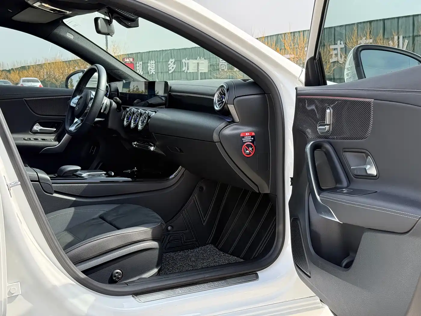 Mercedes-Benz A-Class 2021 A 200 L Sport Sedan Fashion Edition фото 35