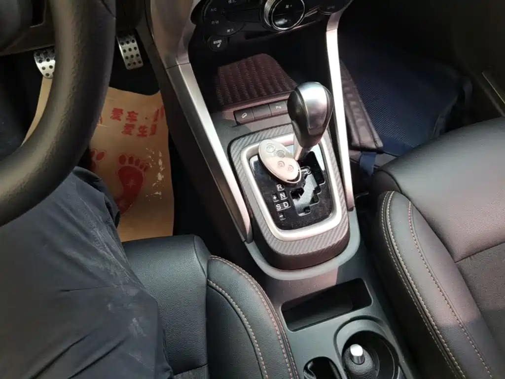 BYD Yuan 2017 1.5L Auto Cool Connect фото 14
