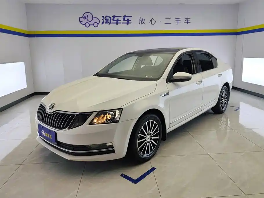 Škoda Octavia 2019 1.5L Automatic Smart Luxury Edition China V
