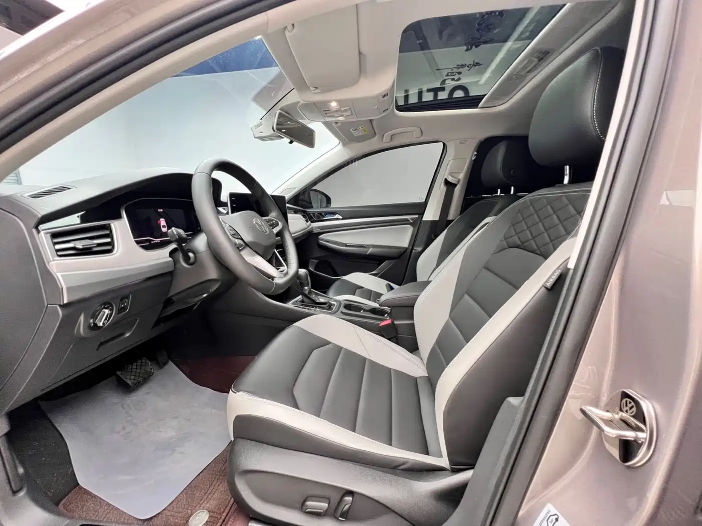 Volkswagen Bora 2023 280TSI DSG Prestige Edition фото 7