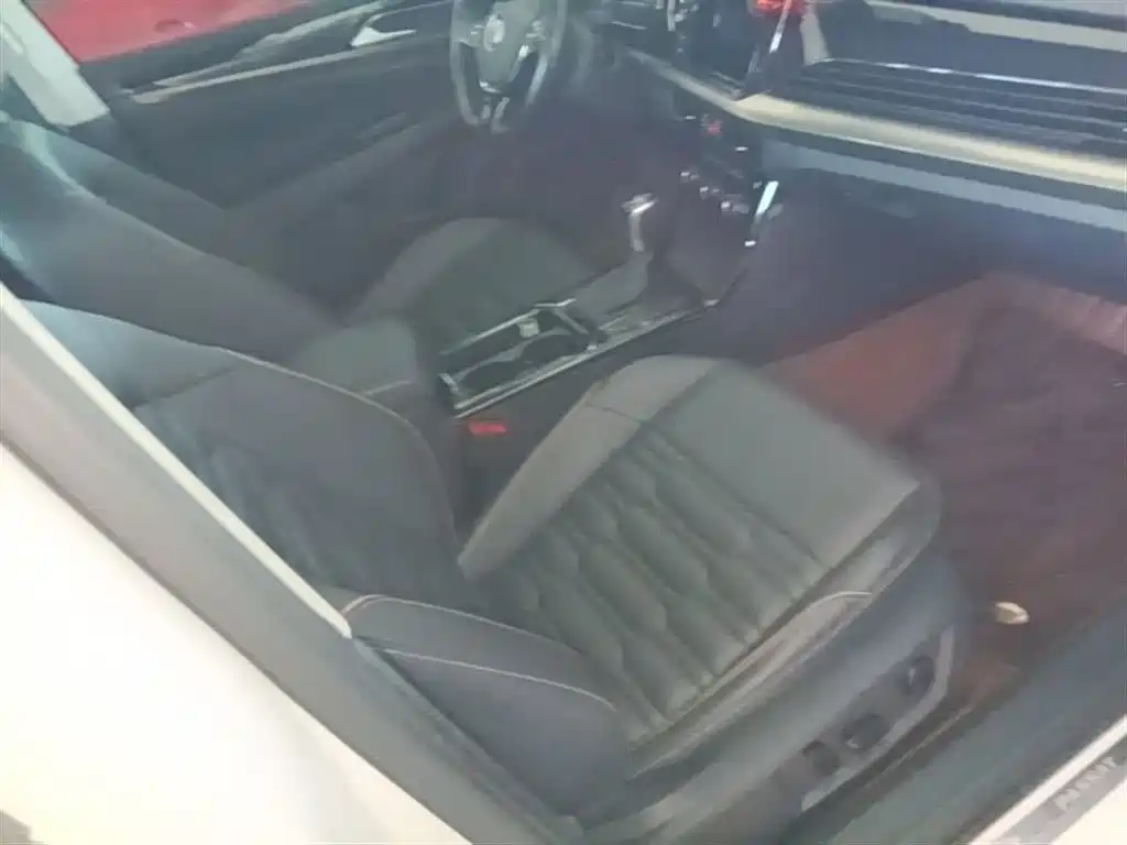 Volkswagen Passat 2019 330TSI Elite Version China VI фото 25