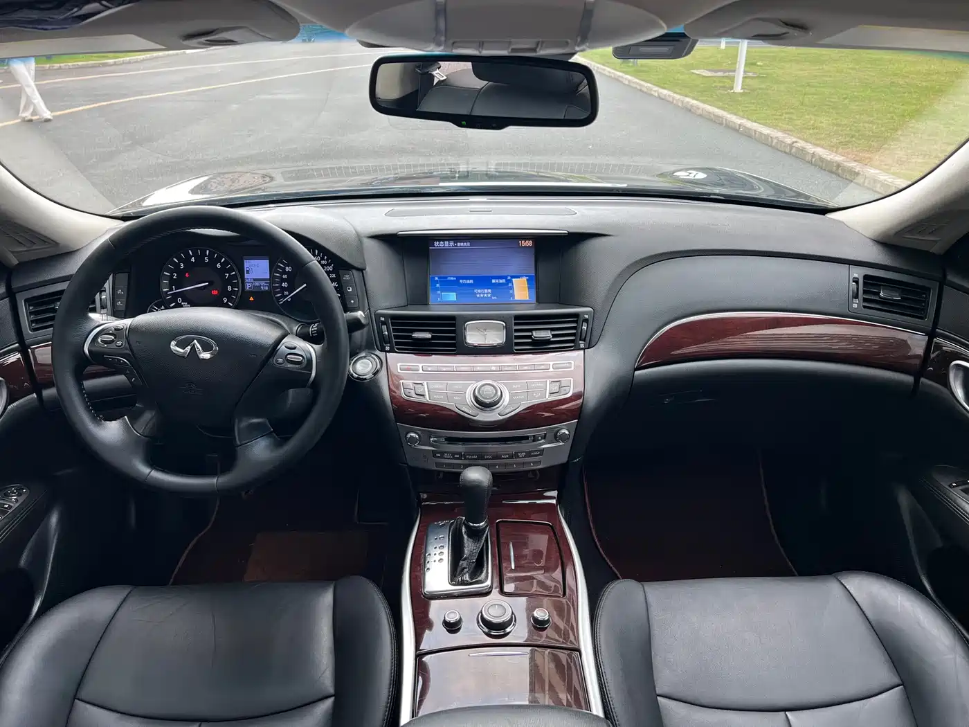 Infiniti Q70 2017 Q70L 2.5L Enjoyment Edition фото 12
