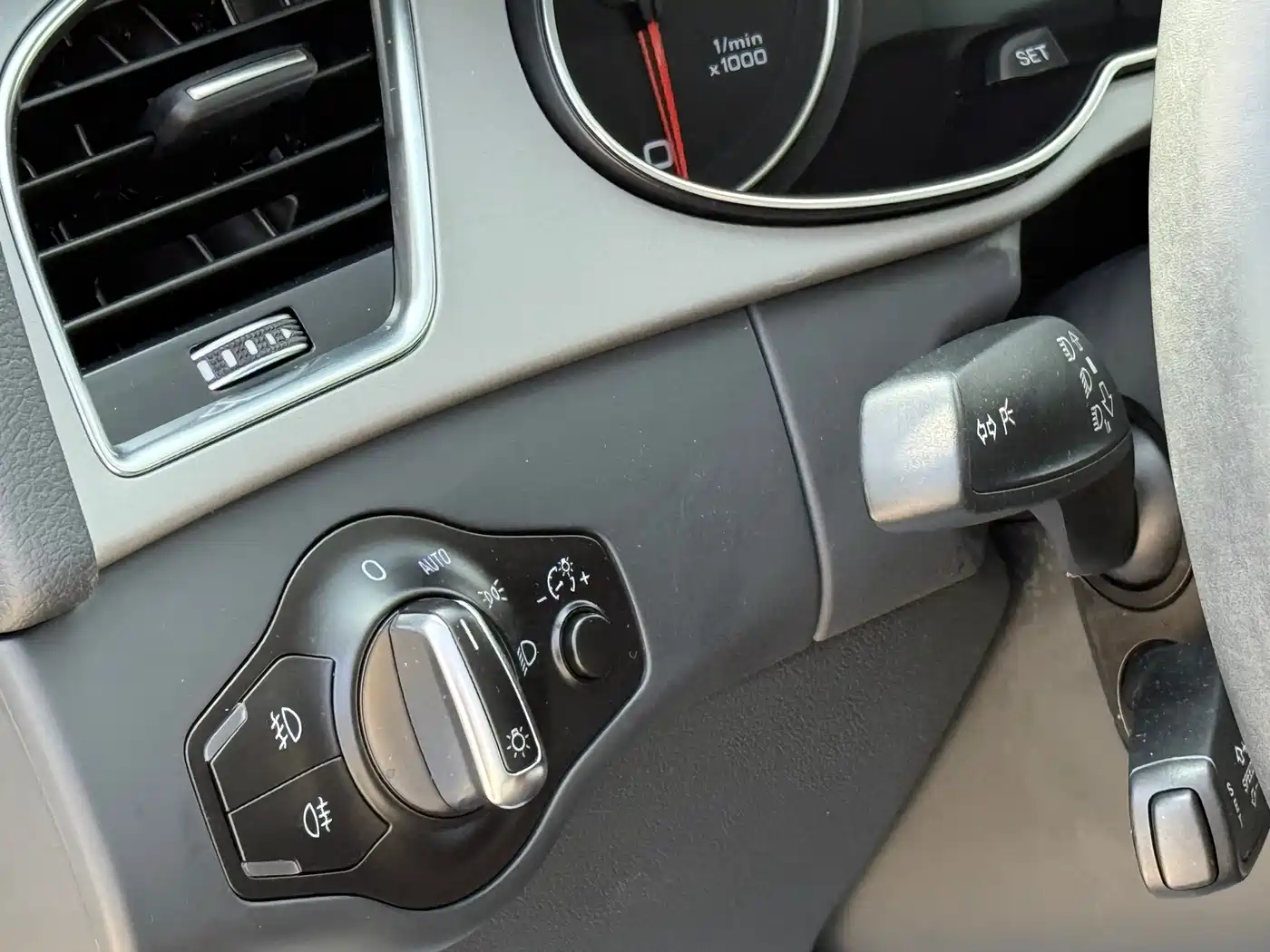 Audi A4L 2016 30 TFSI Collector's Edition Automatic Comfort фото 15