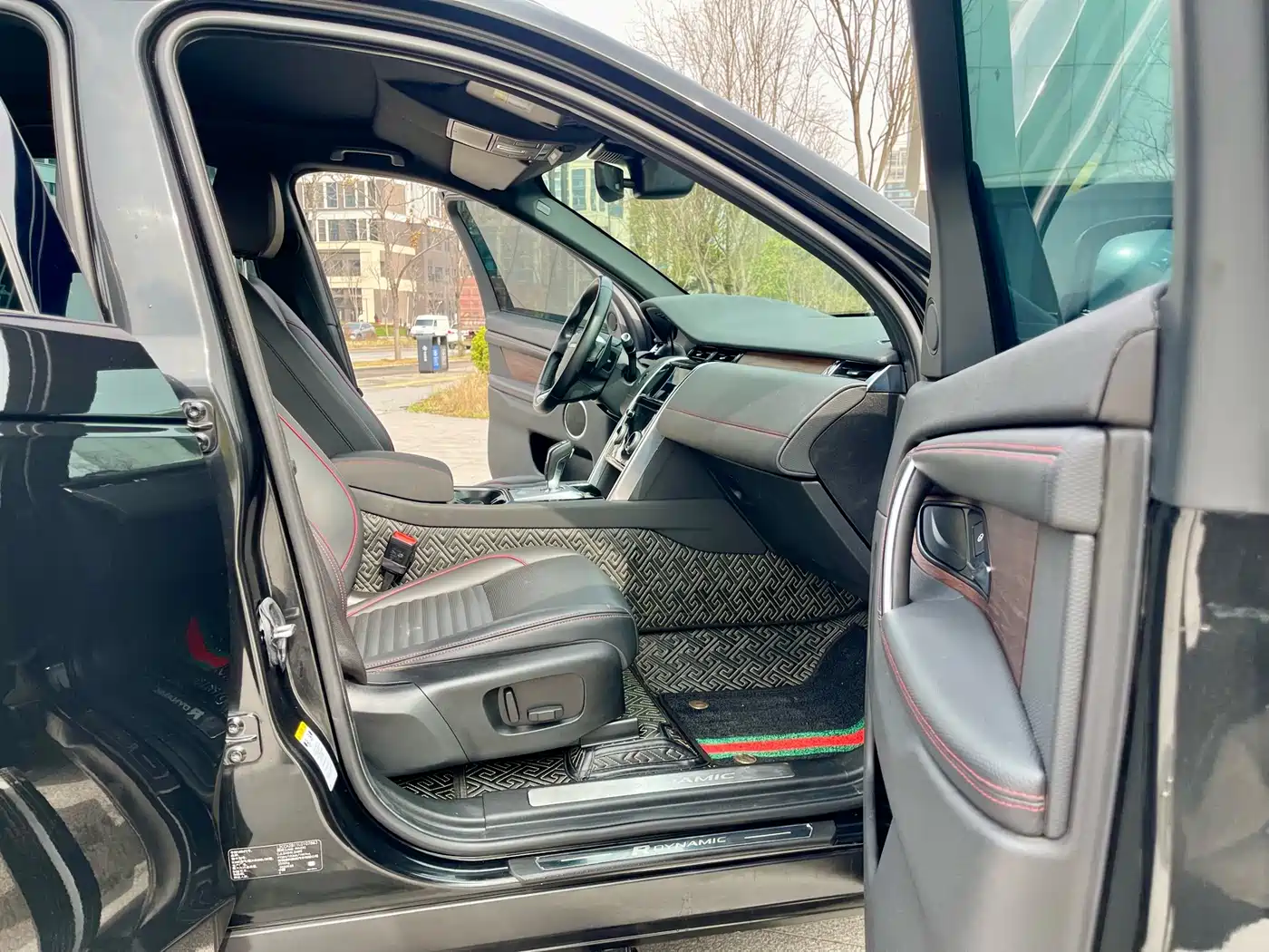 Land Rover Discovery Sport 2020 249PS R-Dynamic Performance фото 9