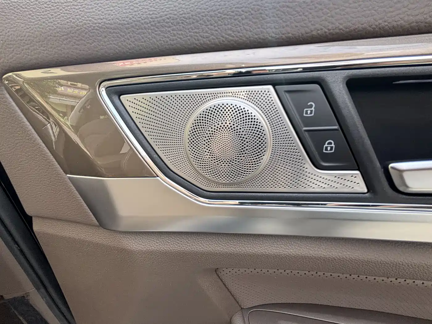 Volkswagen Viloran 2020 330TSI Luxury Edition фото 16