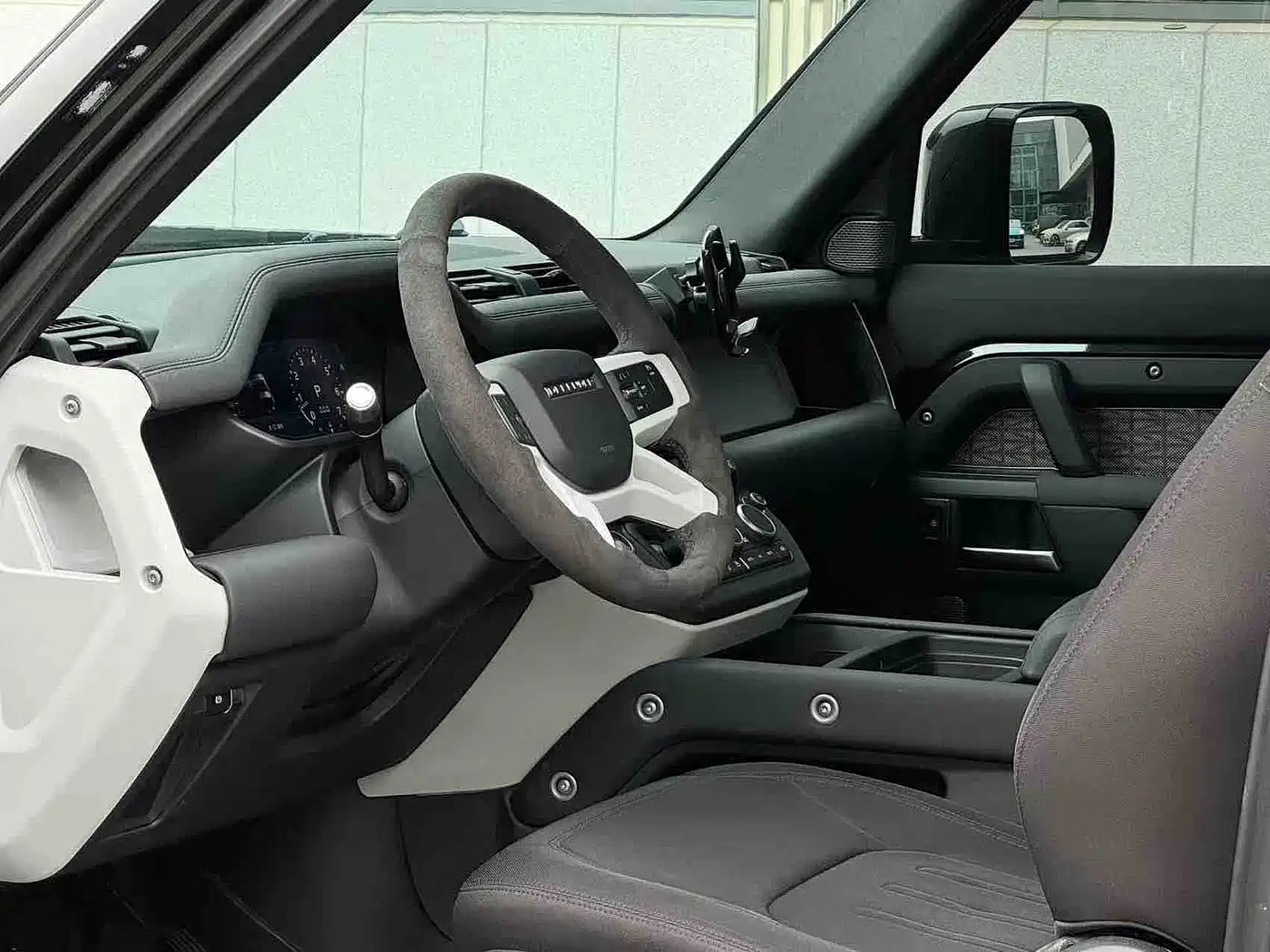 Land Rover Defender 2021 90 P400 X-DYNAMIC S фото 4