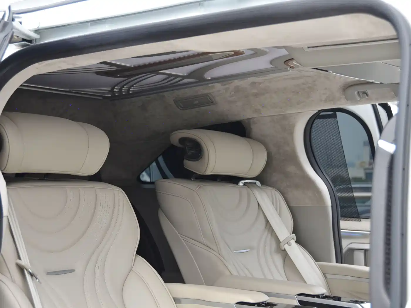 Toyota Sienna 2021 2.5L Hybrid Premium Edition фото 18