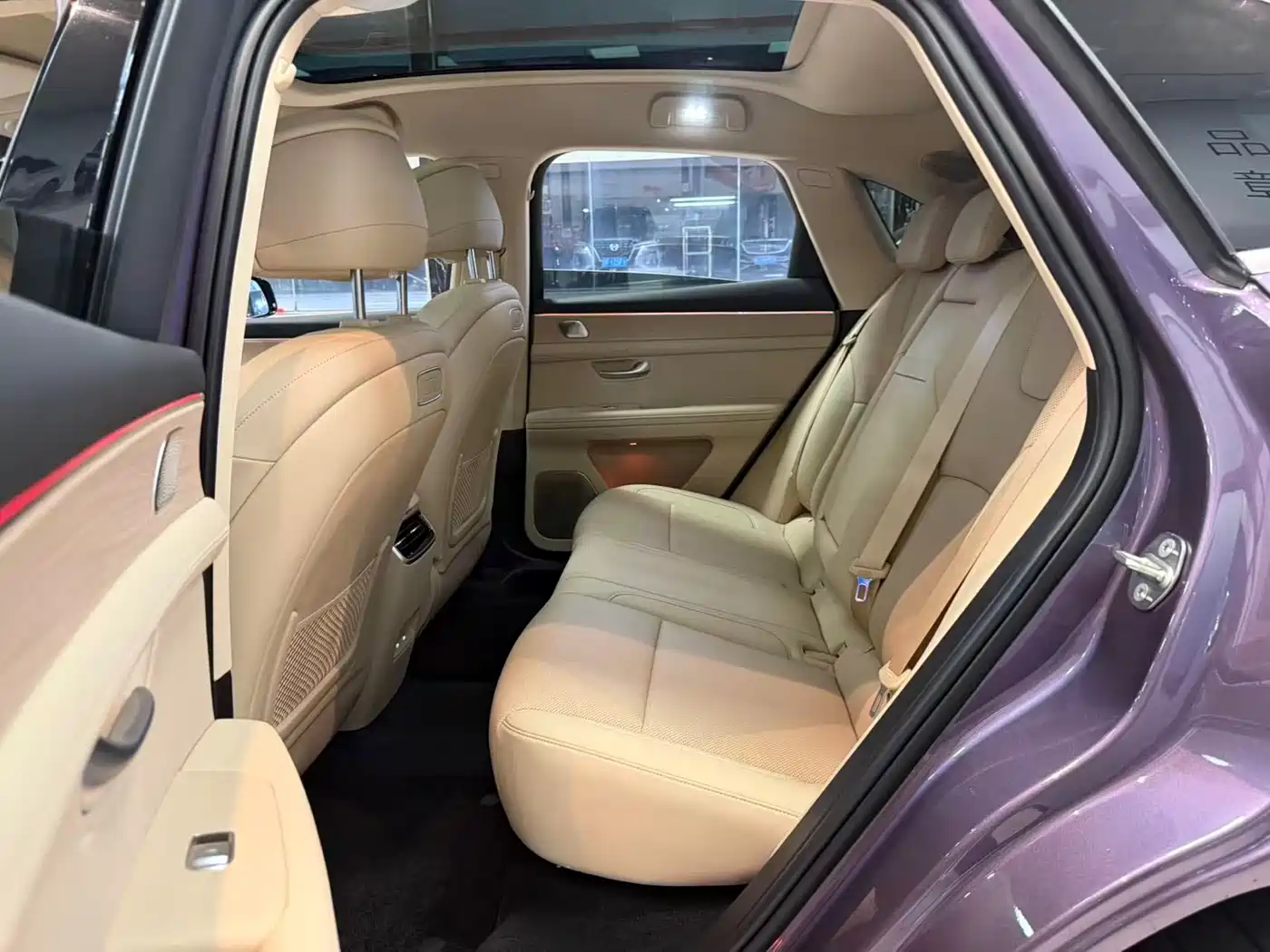 AITO Wenjie AITO M5 2025 Extended Range Ultra AWD фото 7