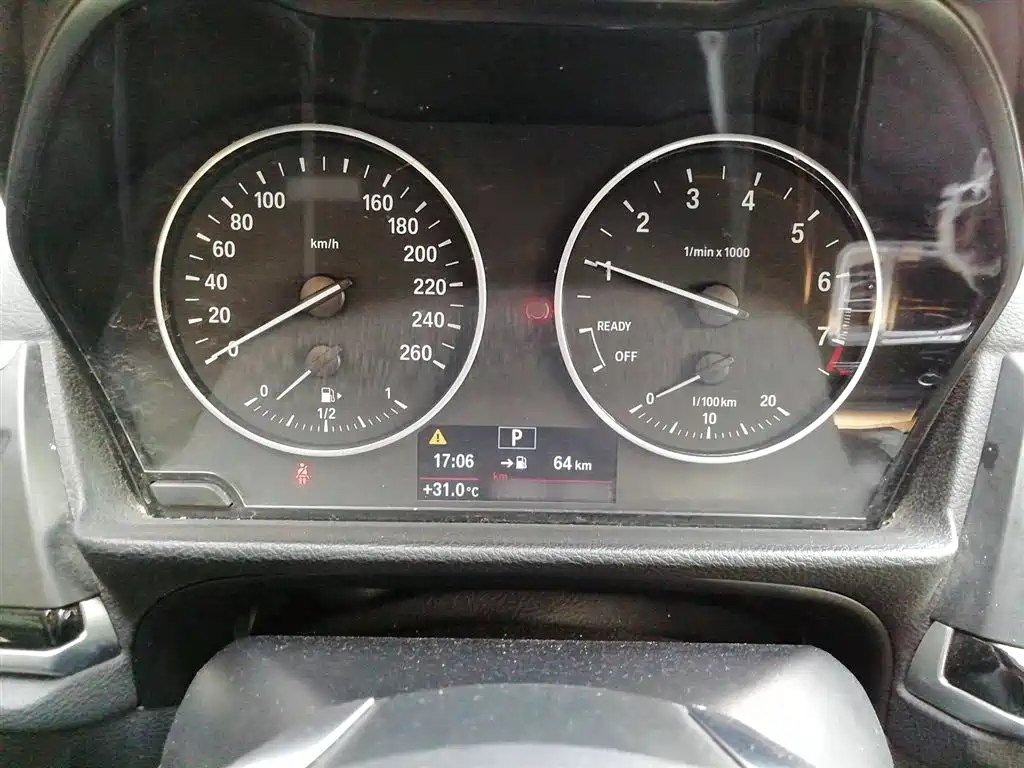 BMW 1 Series 2017 118i Sport фото 9