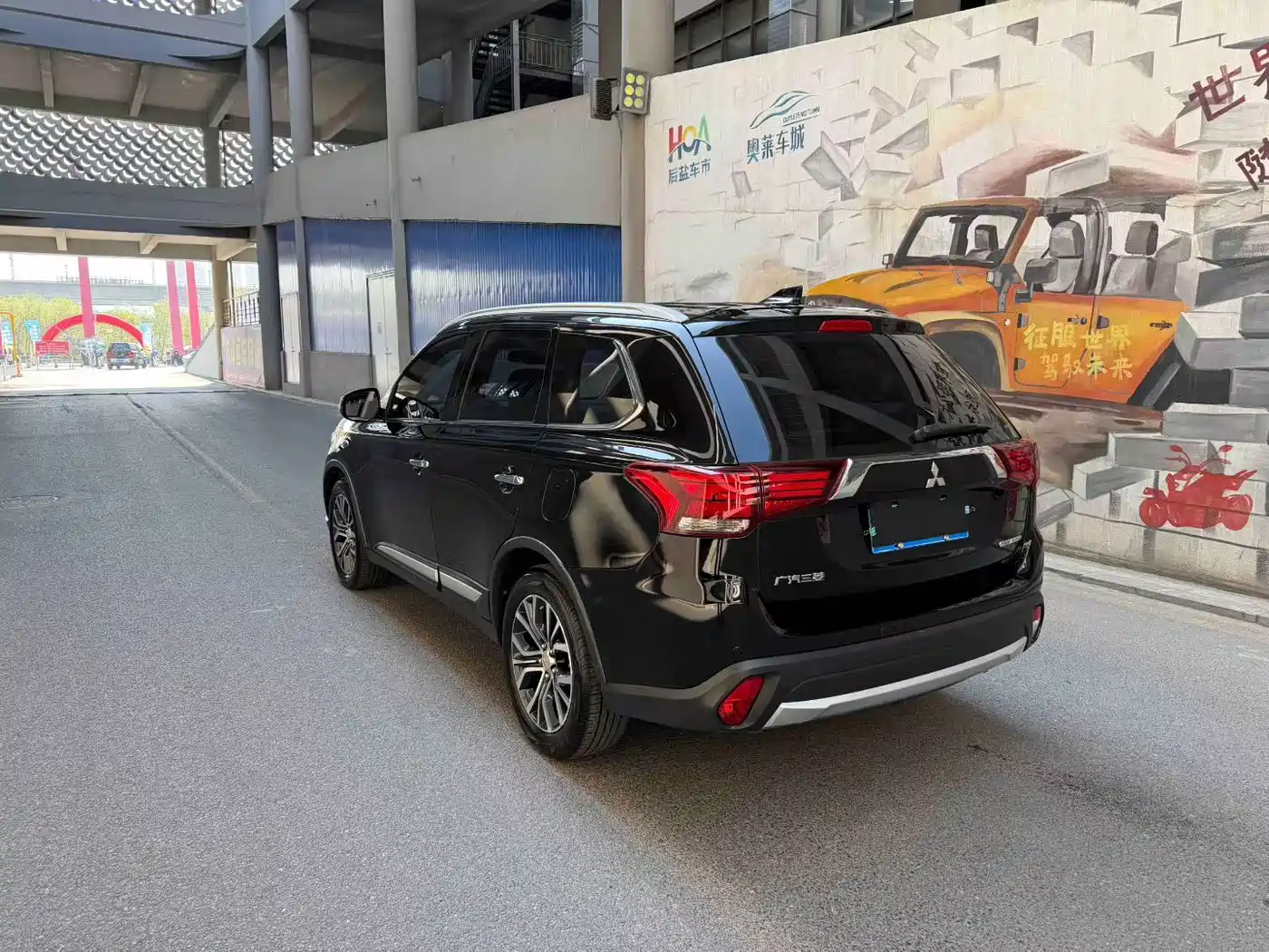 Mitsubishi Outlander 2018 2.4L 4WD Elite Edition 5-seater фото 6