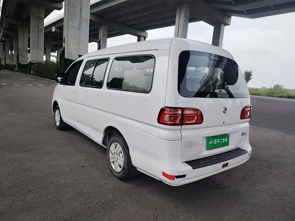  Dongfeng Fengxing Lingzhi 2019 M5L 1.6L 7-seat Base Model China VI 5