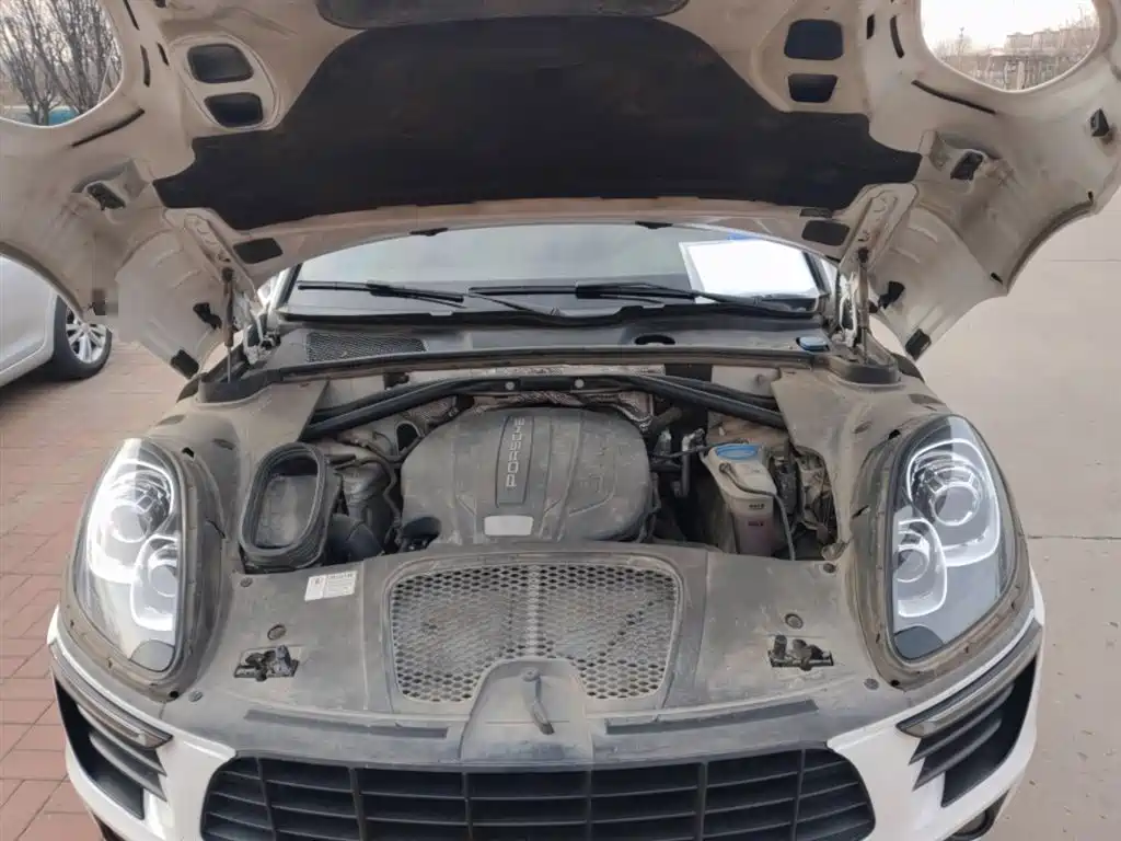 Porsche Macan 2016 Macan 2.0T фото 11