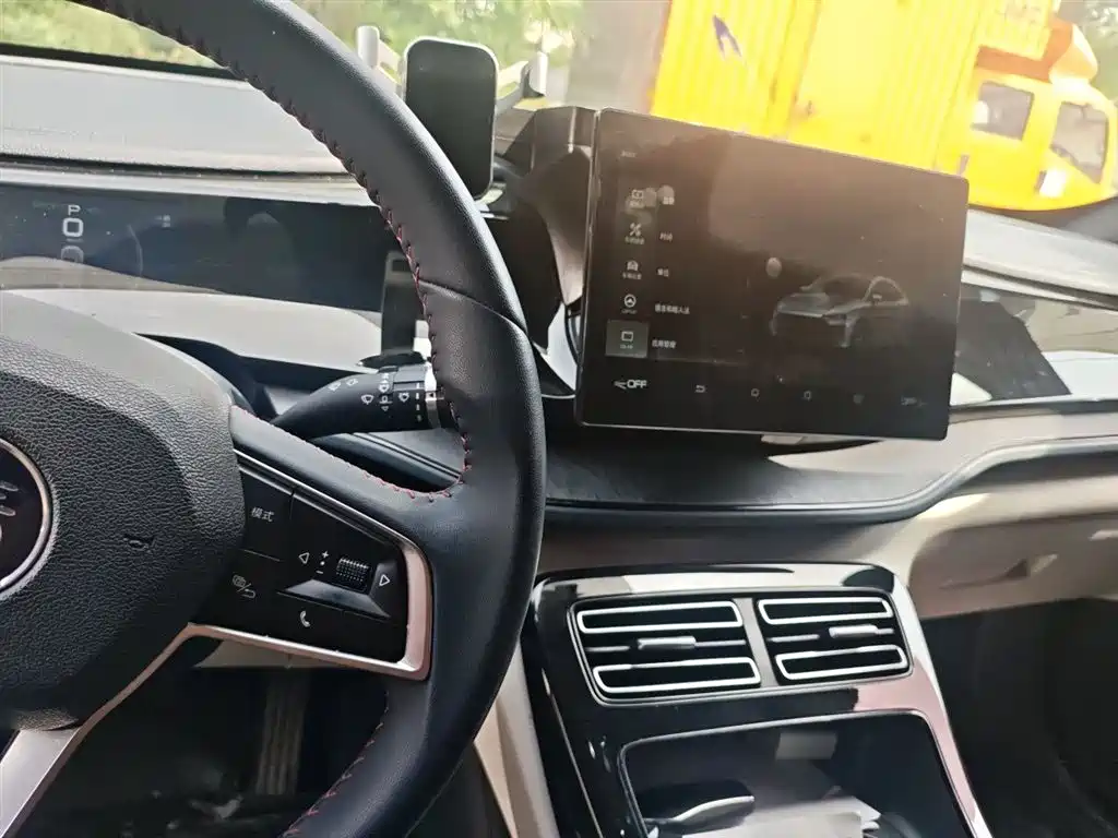 BYD Qin PLUS 2021 DM-i 55KM Premium фото 9