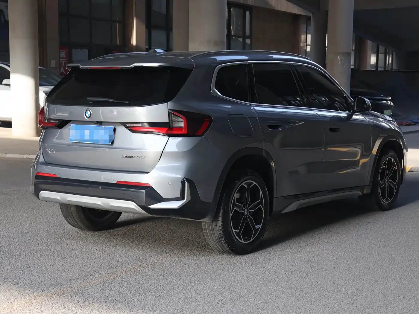 BMW X1 2023 sDrive20Li X Design Package фото 6