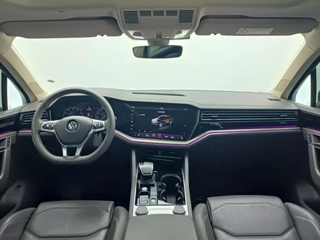 Фото 5 - Volkswagen Touareg