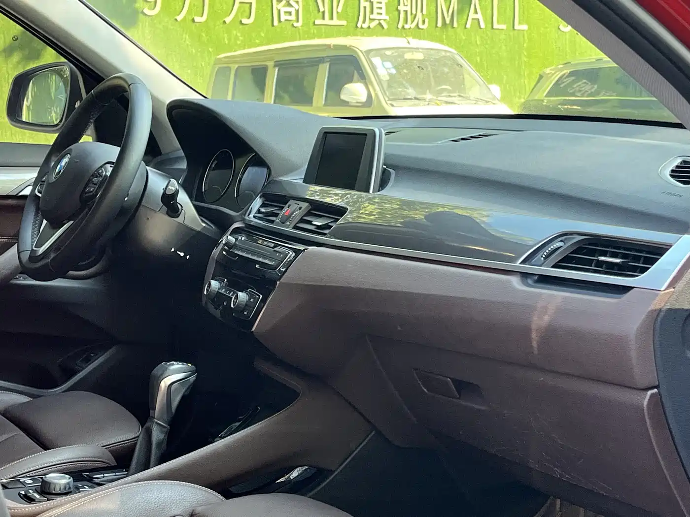 BMW X1 2019 sDrive18Li Premium Model фото 13