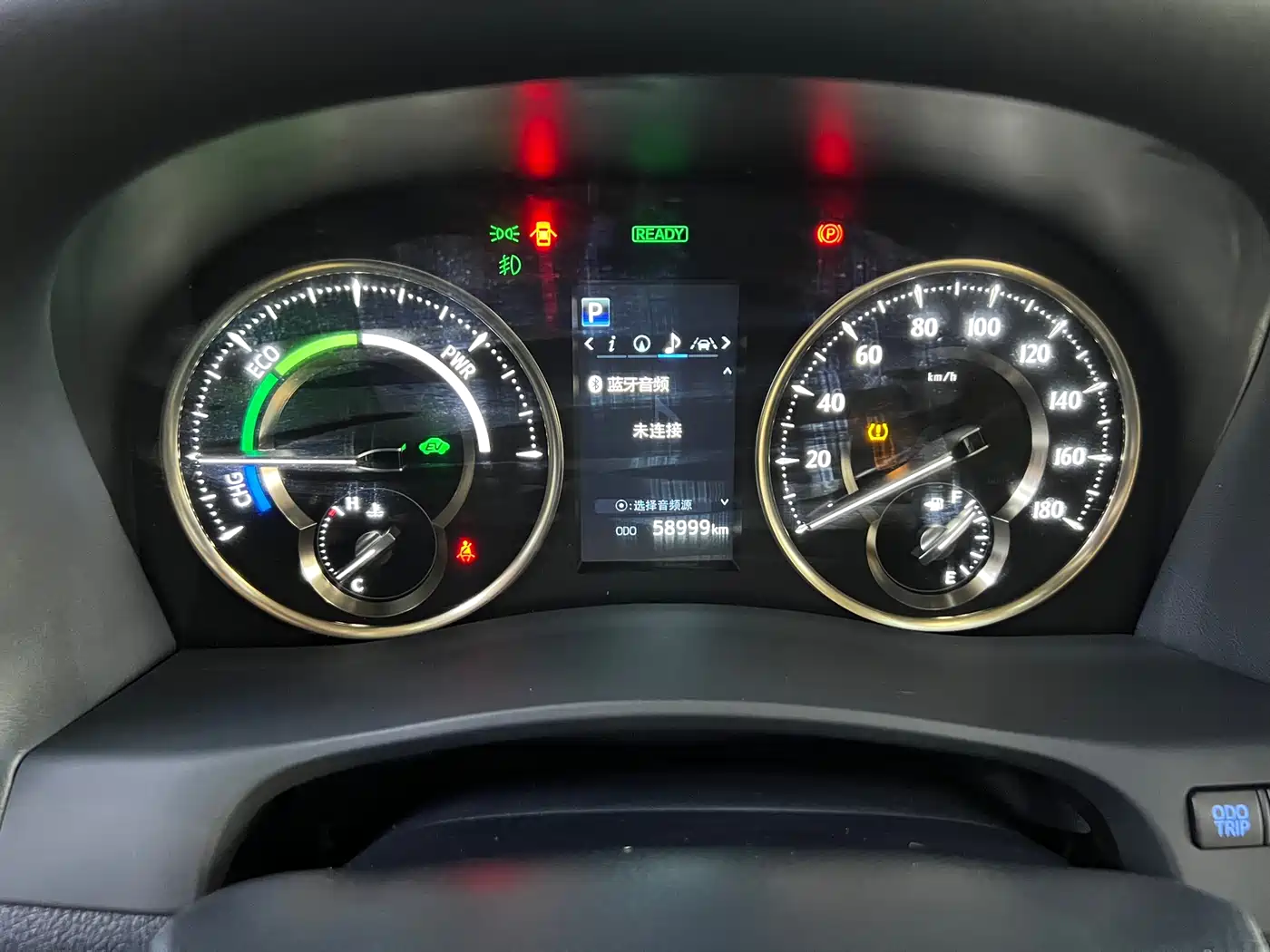Toyota Alphard 2021 Hybrid 2.5L Premium фото 20