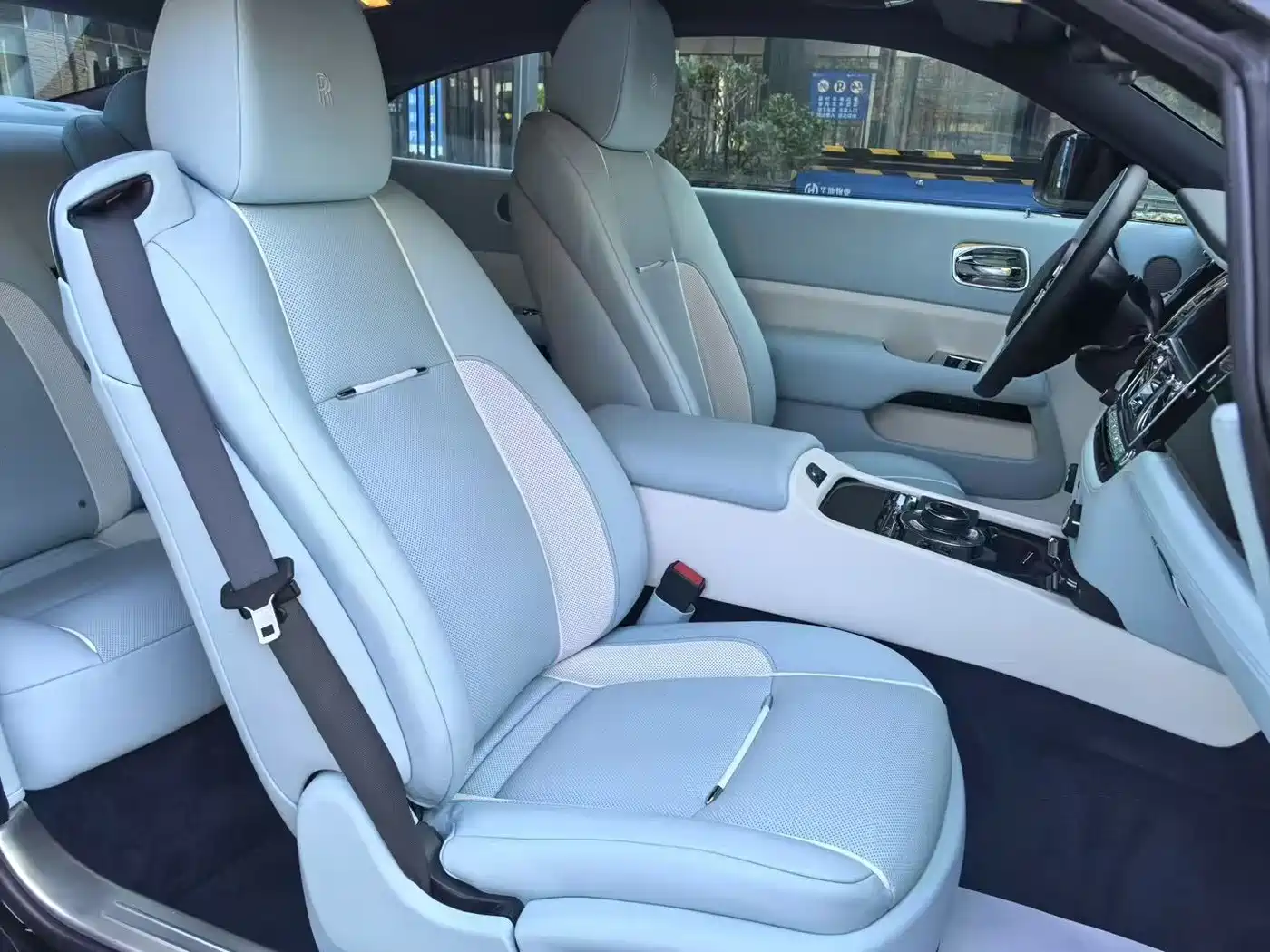 Rolls-Royce Wraith 2013 6.6T Standard фото 7