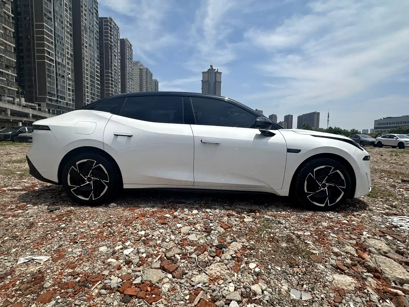 Lynk & Co 07 EM-P 2024 EM-P 126 Long Range Pro фото 4