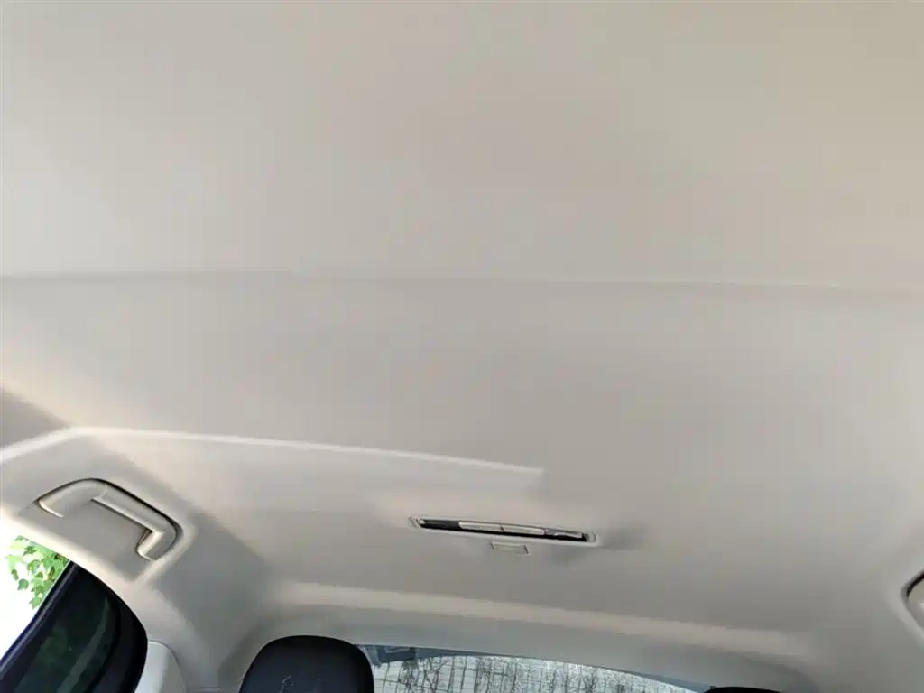 Hongqi E-QM5 2023 Facelift Basic Travel Edition фото 18